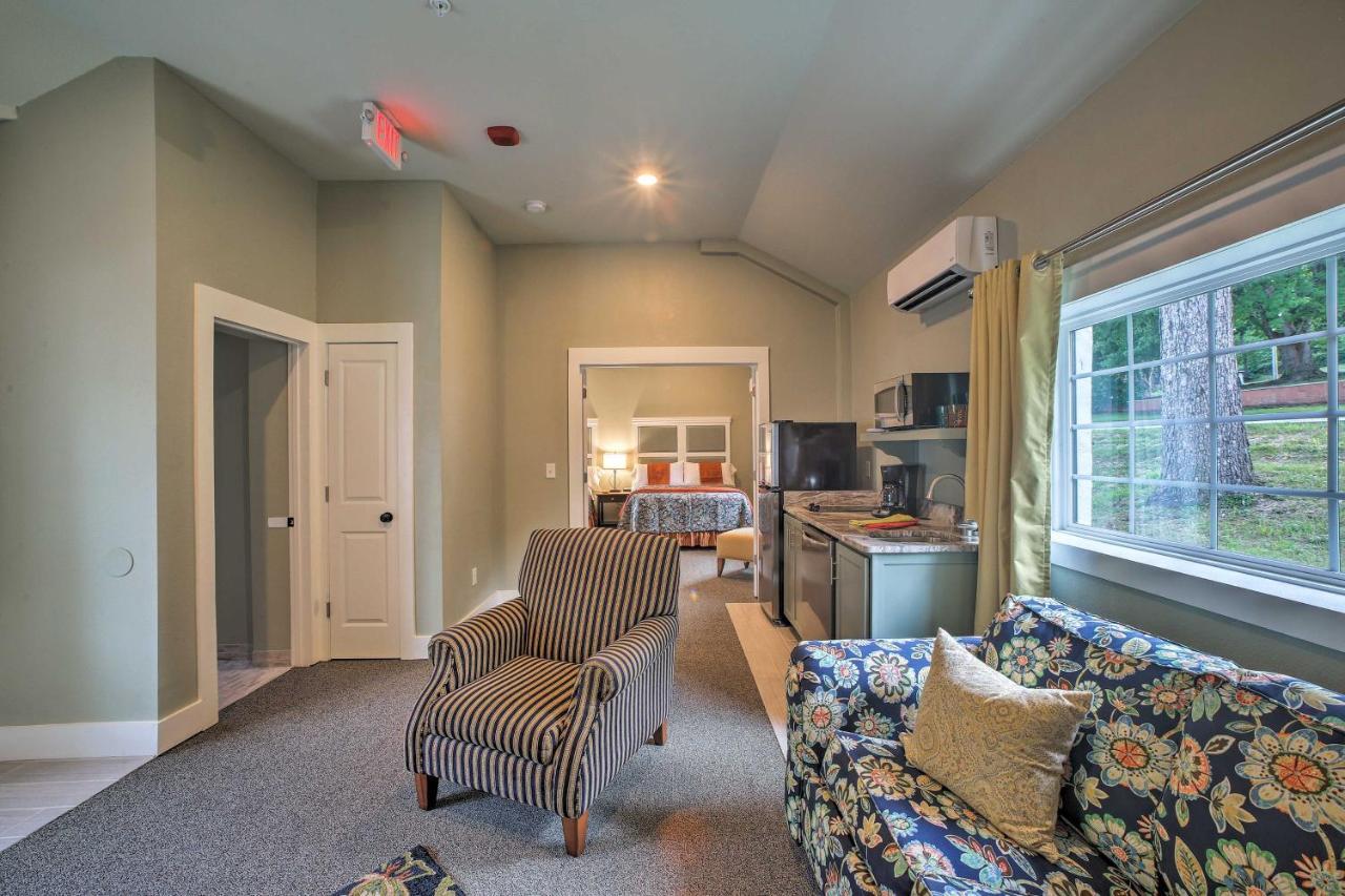 Downtown Branson Cottage With Pool Access! Zewnętrze zdjęcie